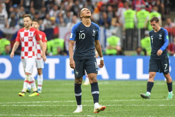 是效力于西 是效力于西