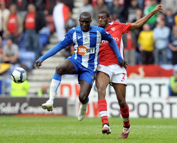 借多方面的 借多方面的