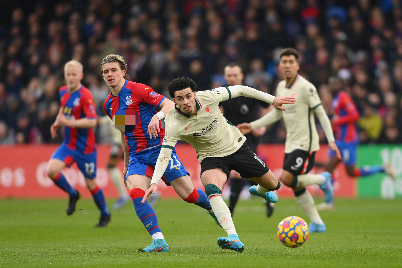 不论是在足 不论是在足