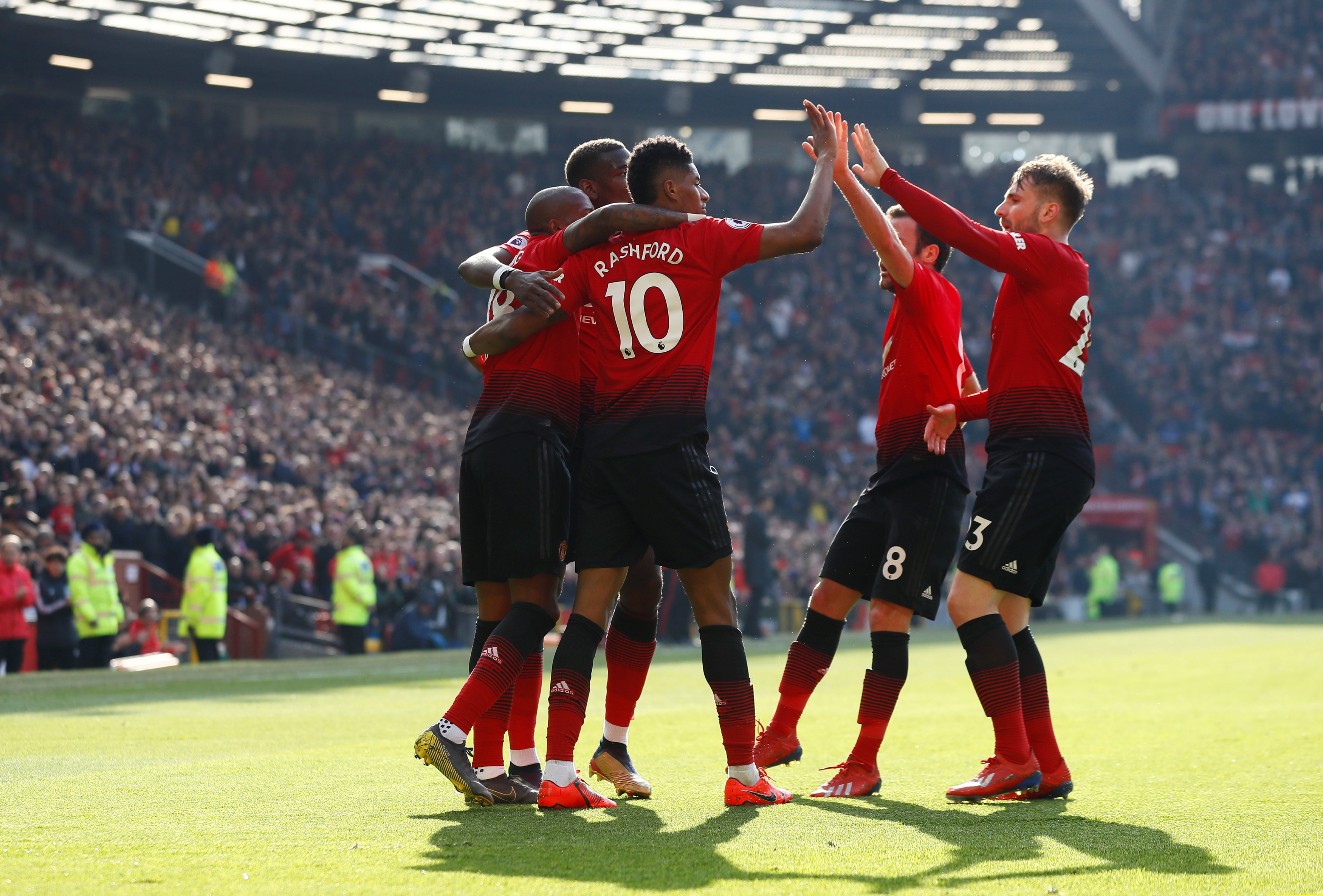 逆转！东契奇25+8里夫斯30+3，基迪三分绝杀，詹姆斯17+5认清现实.